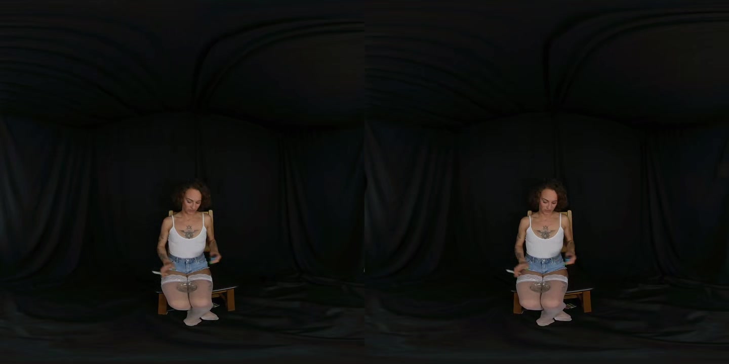 Darkroom Smoke and Strip - VRSmokers