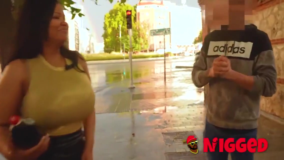 Giant Tits Vs Small Head! Guy Cant Believe How Lucky He Is With 6 Min - Jennifer Dominic