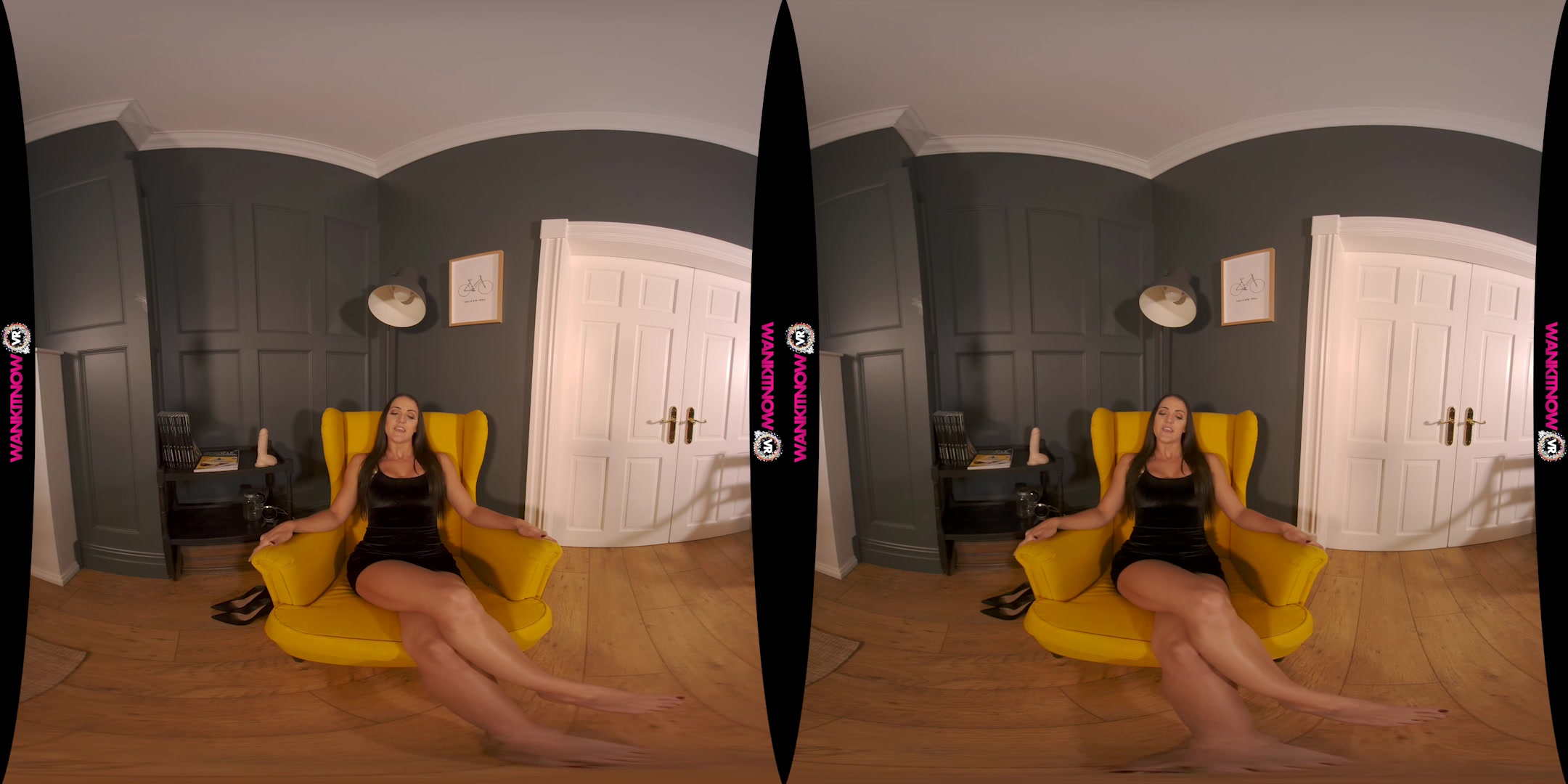 Red Light Green Light featuring Cleo Summers - WankitNowVR