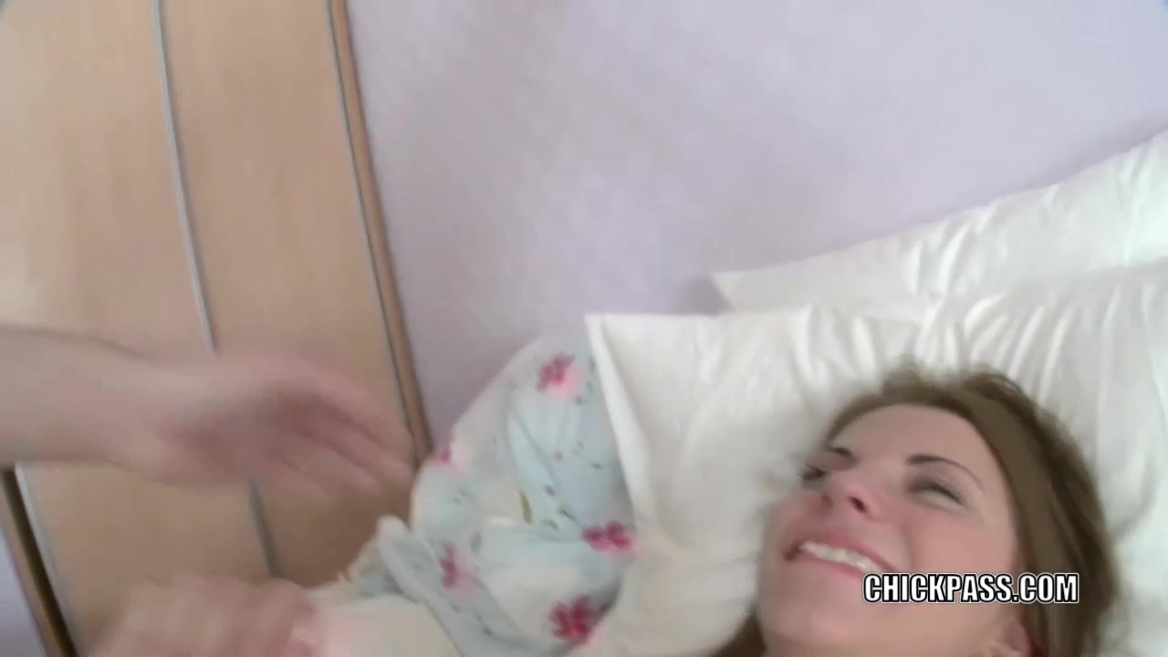 Redhead coed Isida is taking some dick in her teen 18+ twat