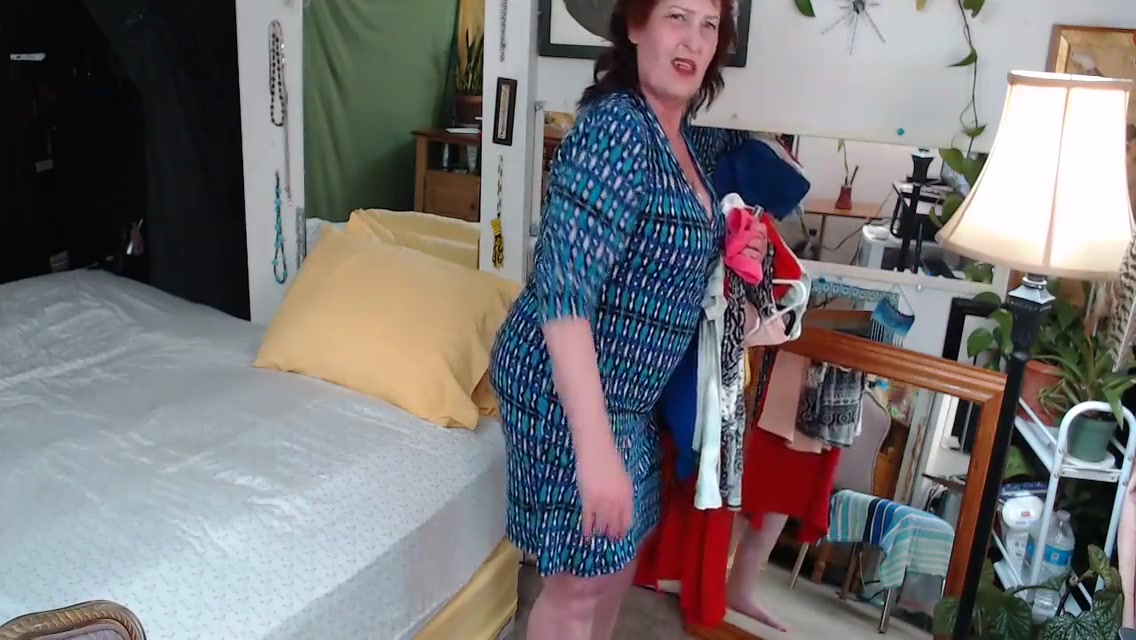 1004 Role Play From Dawnskye. M.i.l. And S.i.l. End Up Bangin When I Come To Get Clothes For His Ex 5 Min
