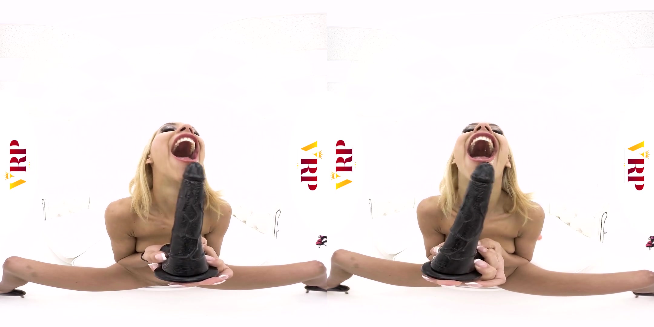 Veronica Leal in Double Dildo - VRPFilms