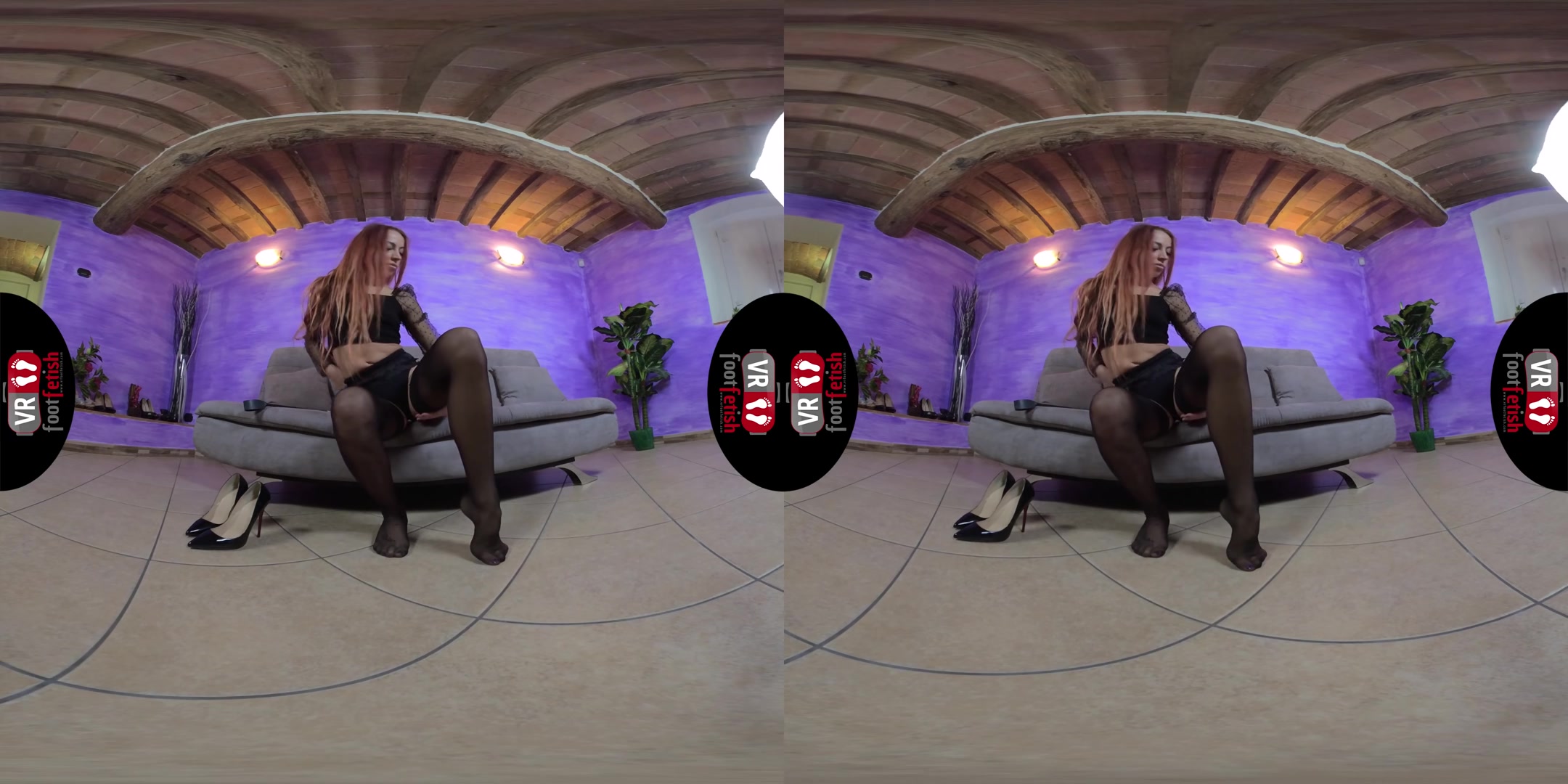 Mistress Elettra Flaunts Her Sexy Body And Takes Off Her Stockings - VRFootFetish