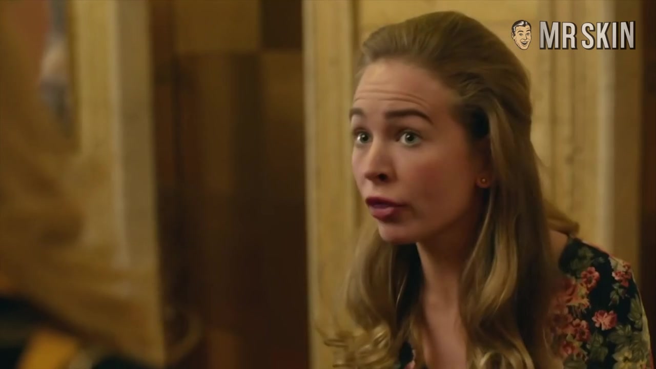 Shailene Woodley Will Make You WikiLeak - Mr.Skin