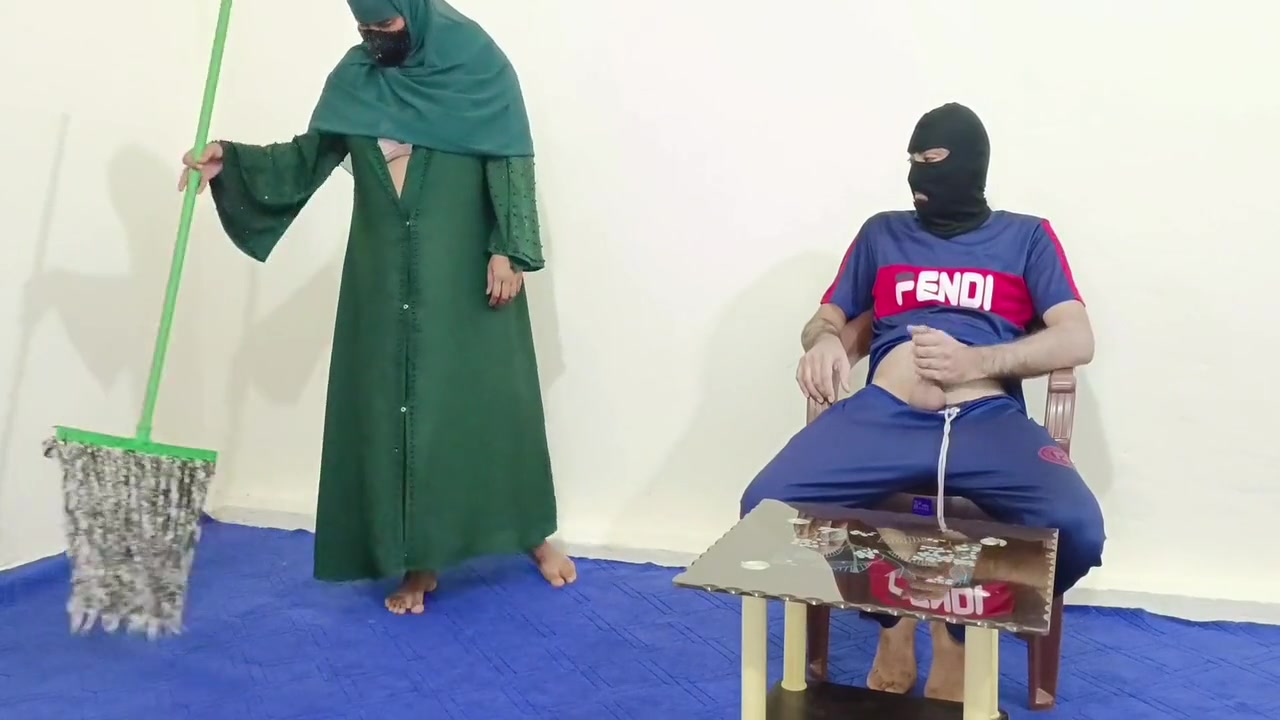 Muslim Niqab House Maid Fucked Hard By Her Boss