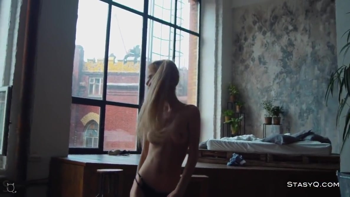 Alexandra Smelova In Smelyq Petite Body In The Exclusive Video