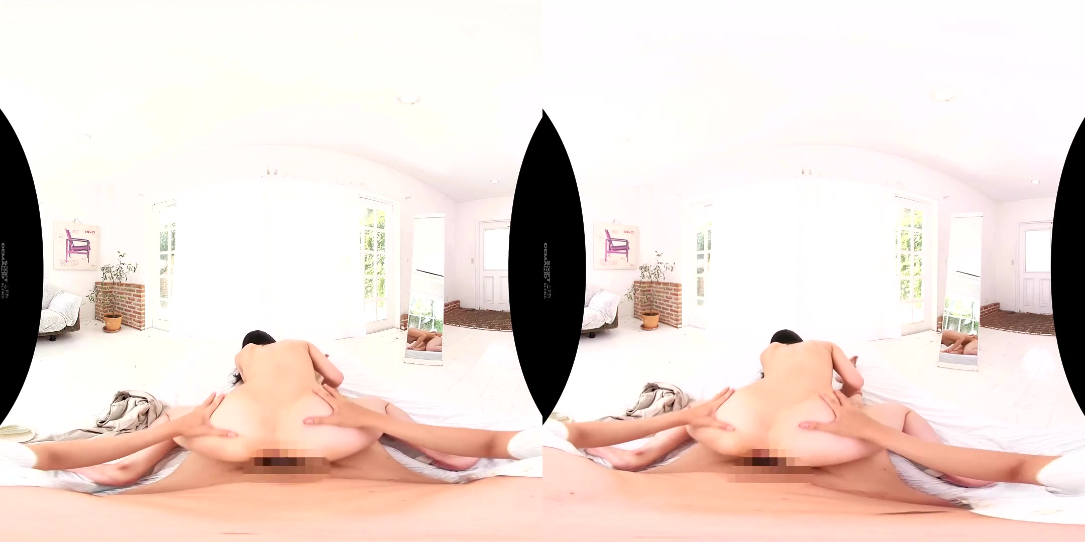 Suzu Honjo Suzu Honjo's First VR: Her Beauty will Rock You 2 - SexLikeReal