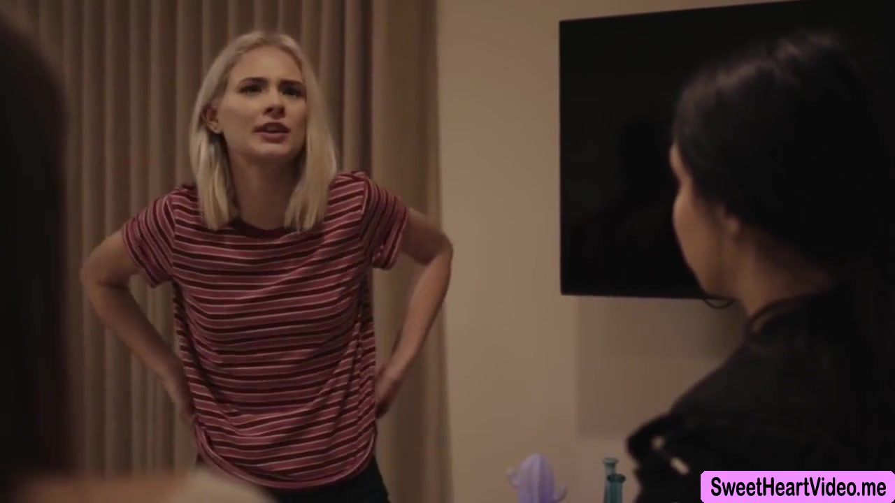 Jade Baker In Stunning Stepdaughter Scissoring Sex With He