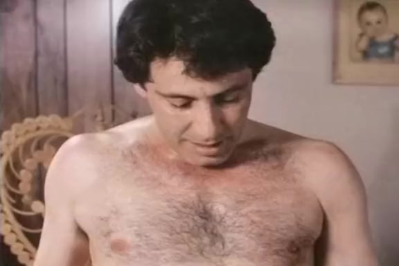 Kelly Nichols, John Leslie in John Leslie eats a sassy brunette's pussy