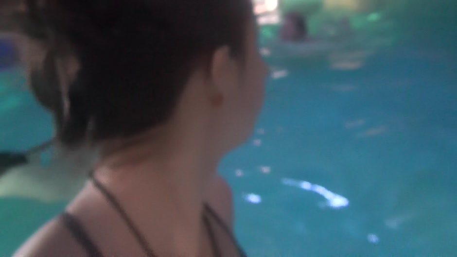 Sexy cutie hot couple porn scenes in the aqua park
