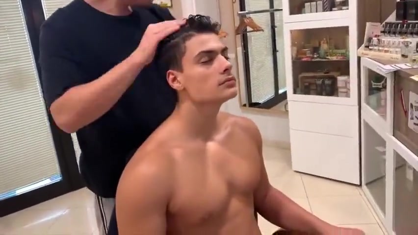 Slow Chest And Back Massage