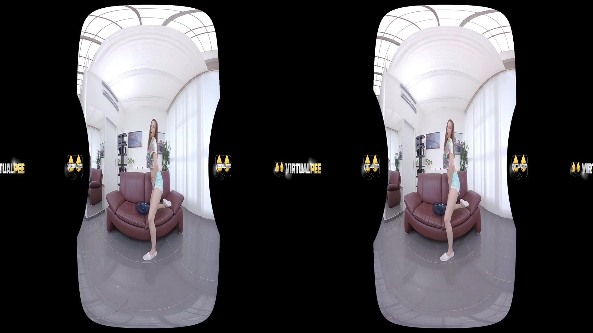Antonia Sainz in Playful Pee - VirtualPee