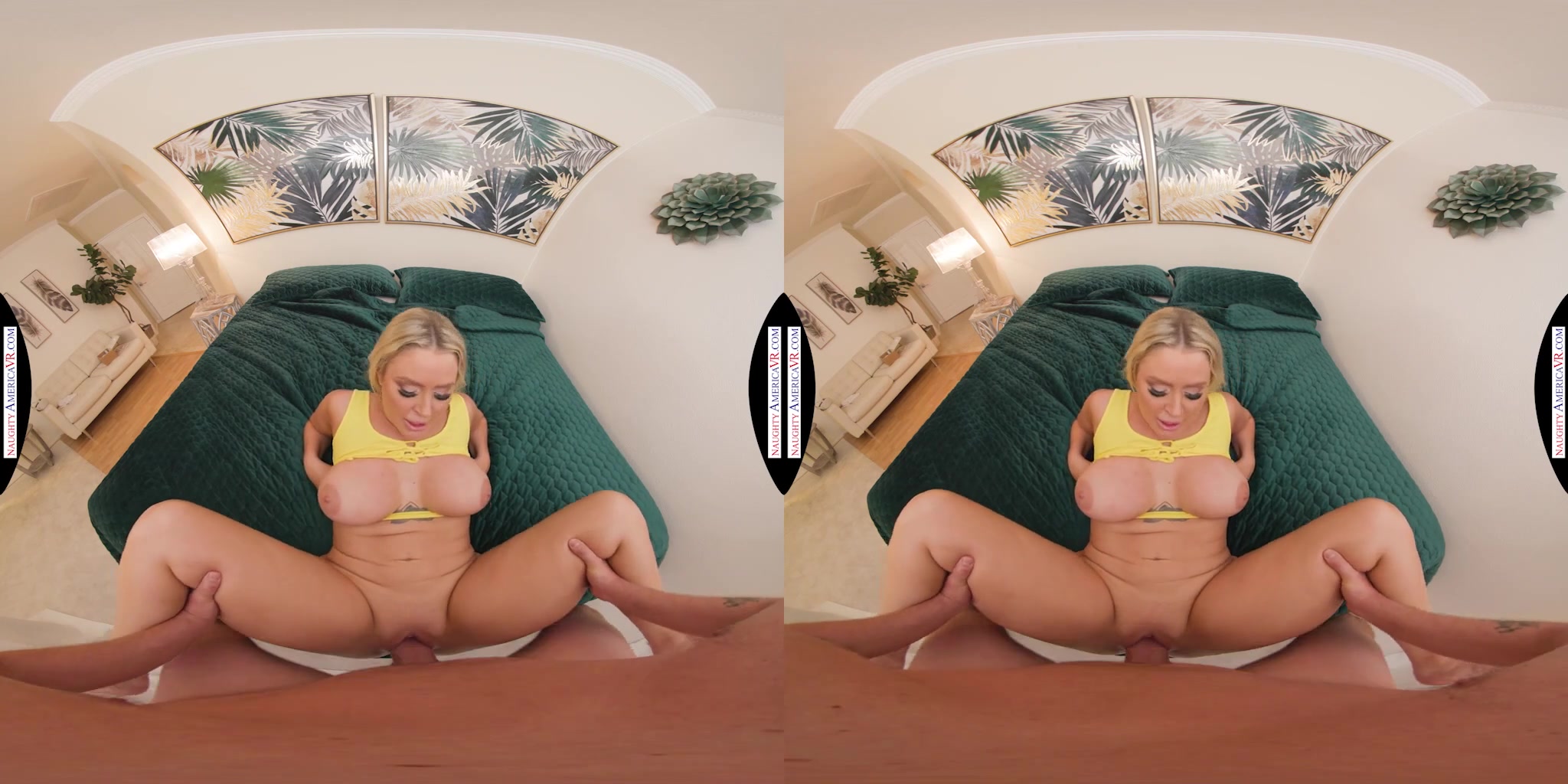 Horny MILF Jenna Starr wants to suck you dry