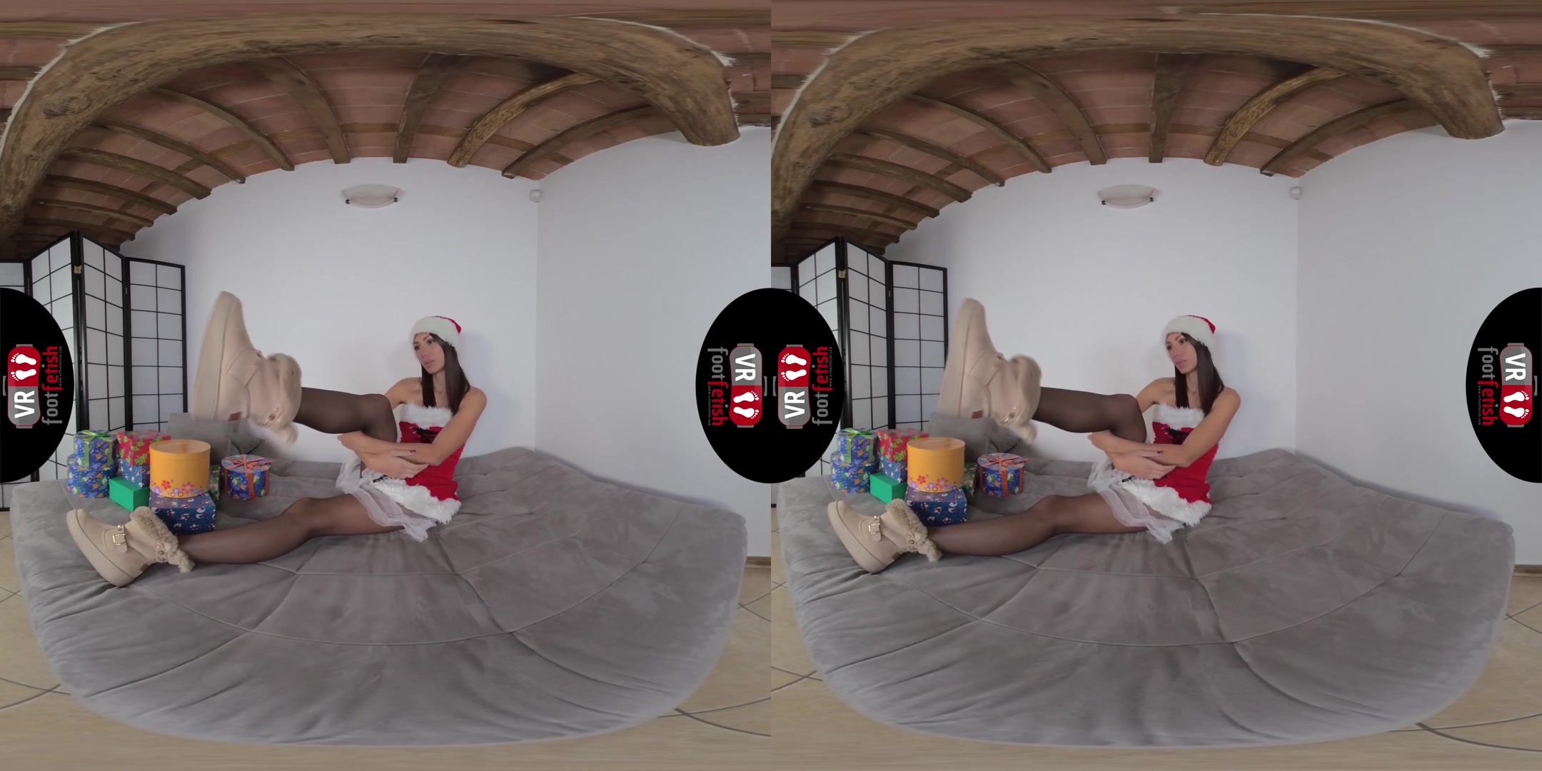 Stunning Daniela flaunts her sexy feet and wishes you Merry Christmas - VRFootFetish