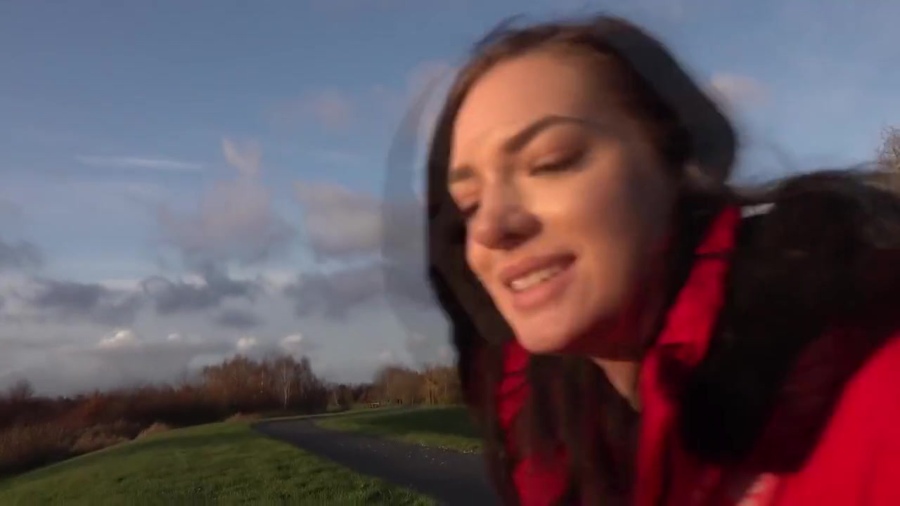 Lisa Anmach Er Pinket Mir In Meinen Mund Und Mir Wird Heiss