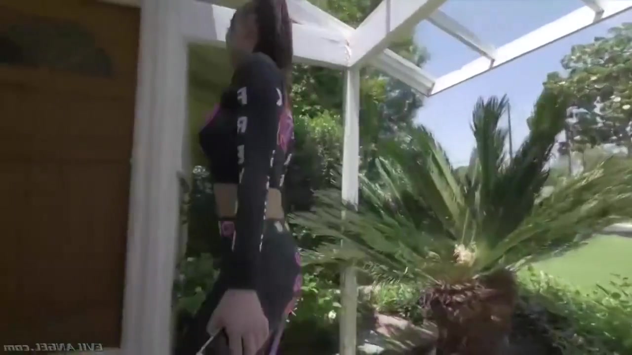 Gaping Sodomy & Enema Fun - Aidra Fox