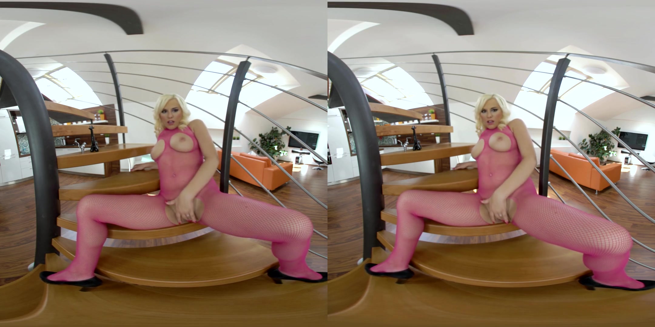 Lucy Shine in Pet Kingdom - RealityLovers