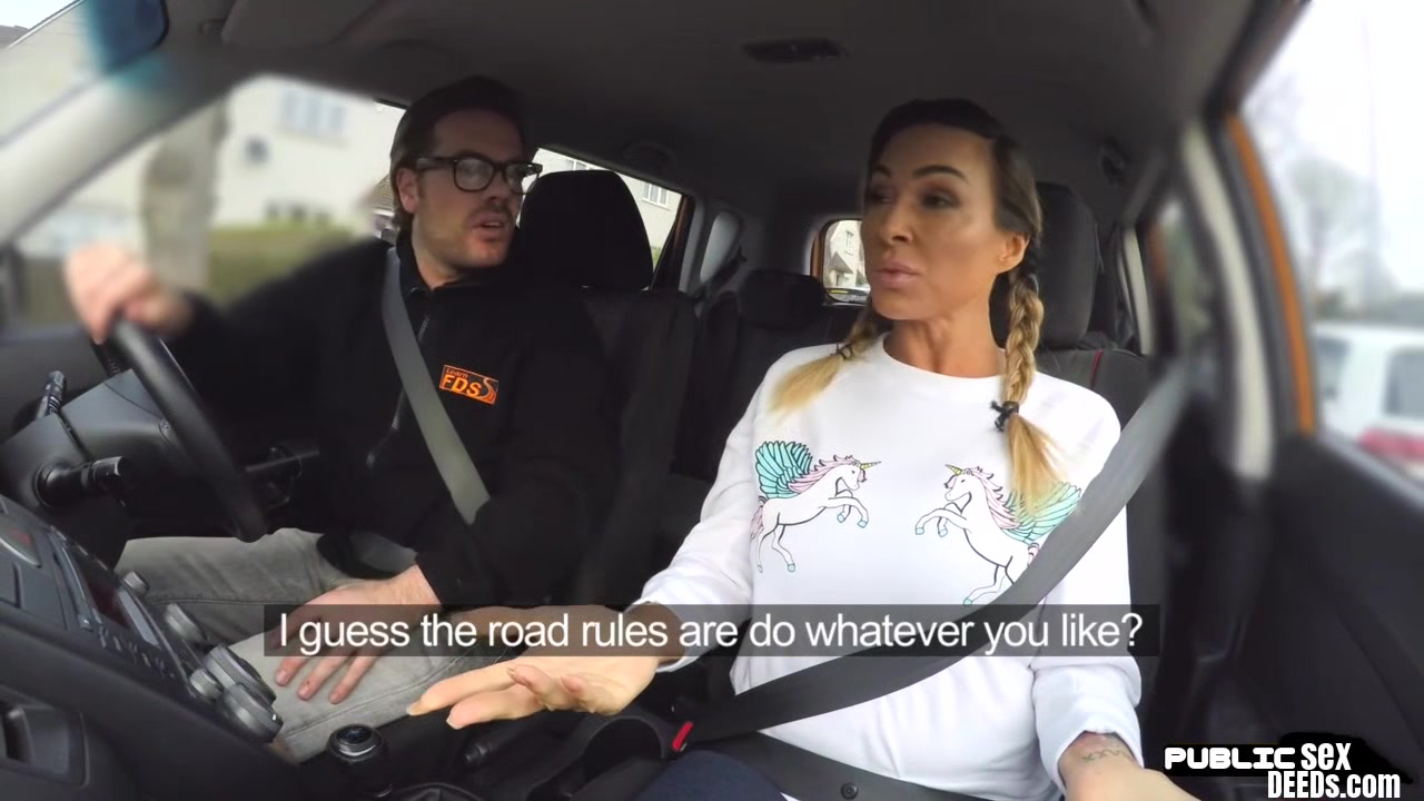Busty MILF public fucked in car outdoor by driving tutor
