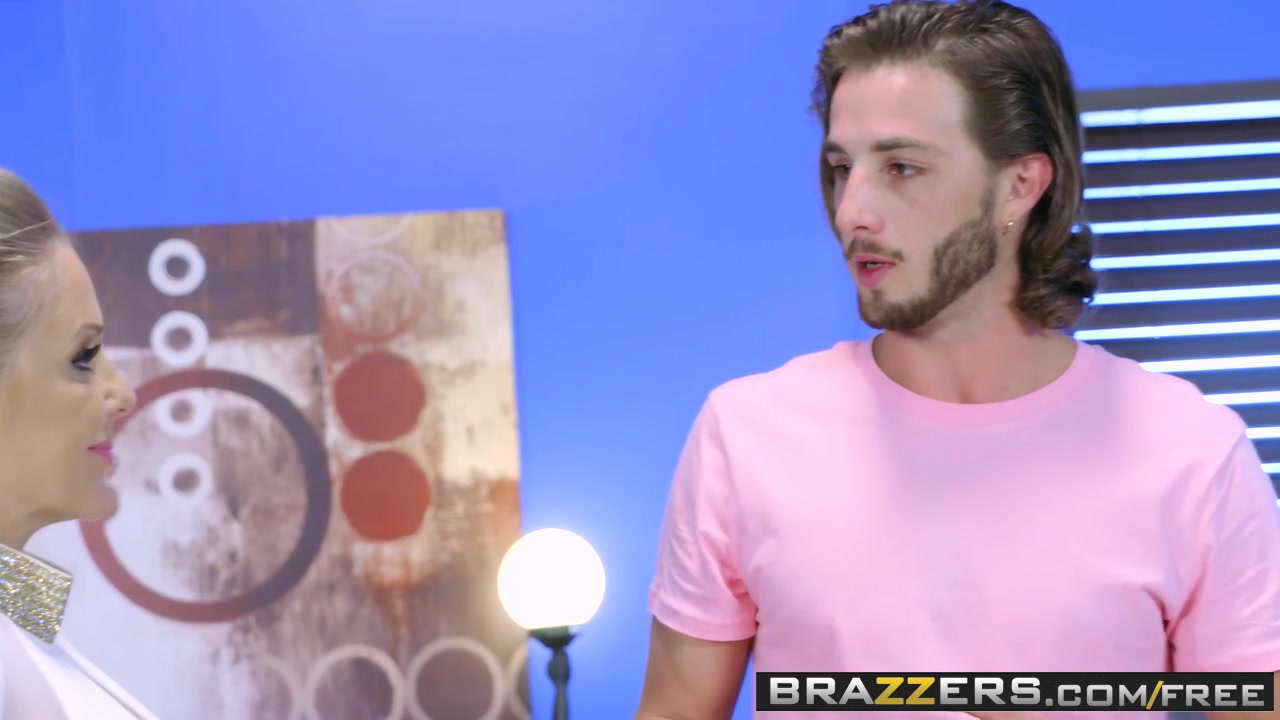 Brazzers - Dirty Masseur - Julia Ann and Luca