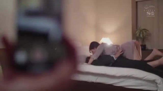 05420,Naughty porn with guys and girls