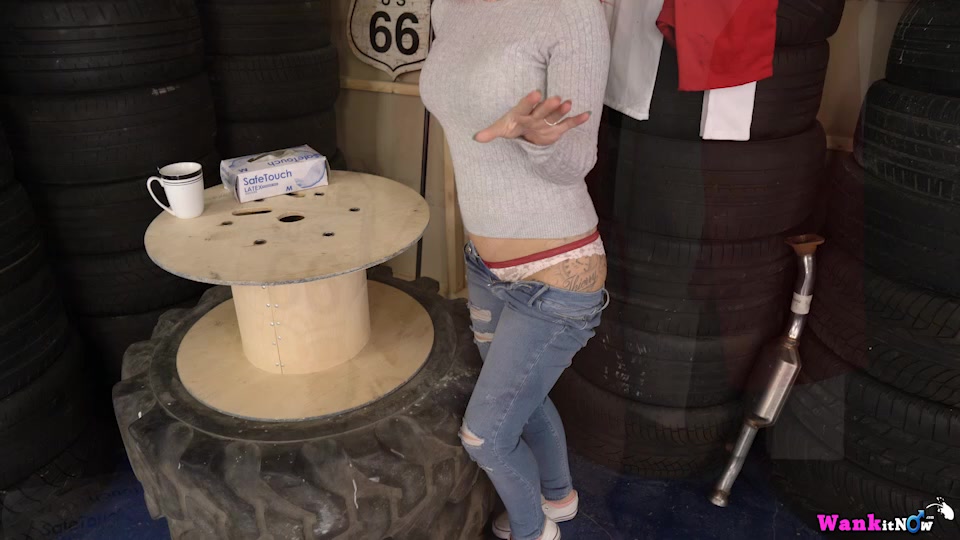 Roxi Keogh - Show Me Yours:PT1 - Sexy Videos - WankitNow