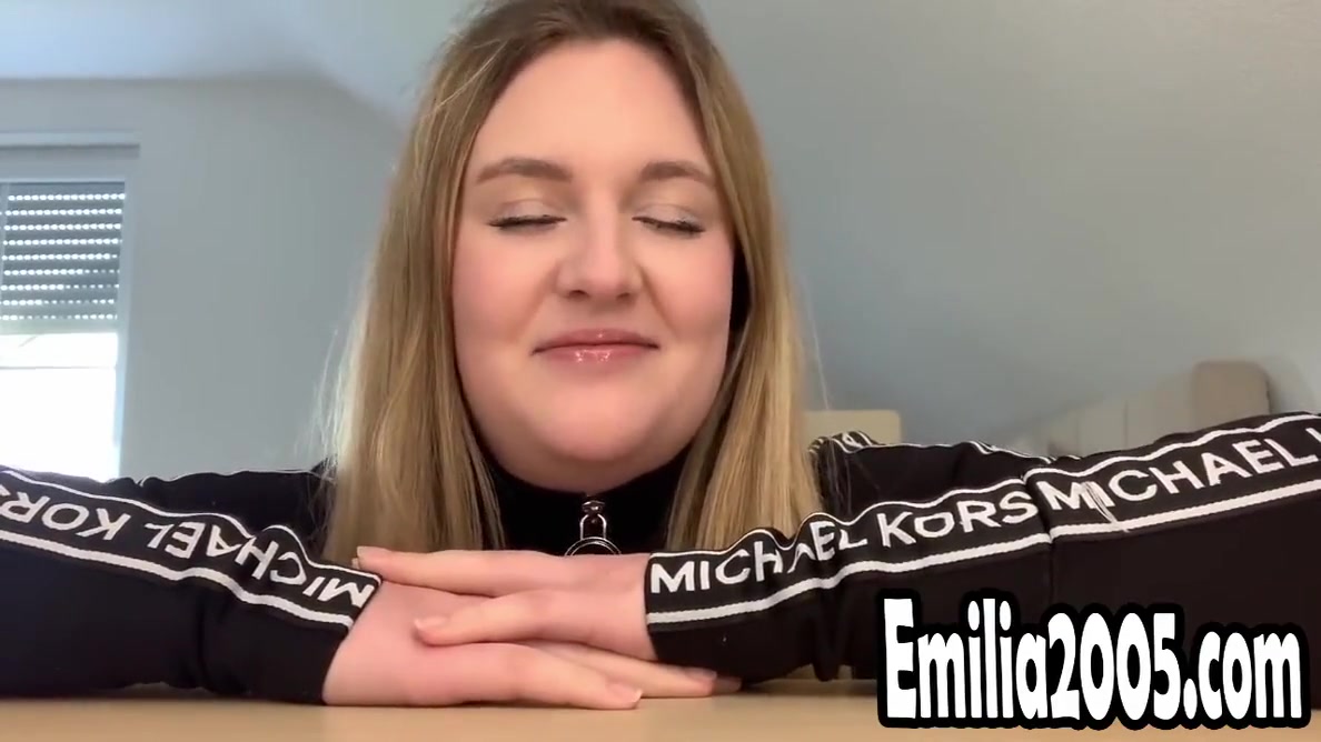 18yo Chubby teen 18+ First Time Nude!!