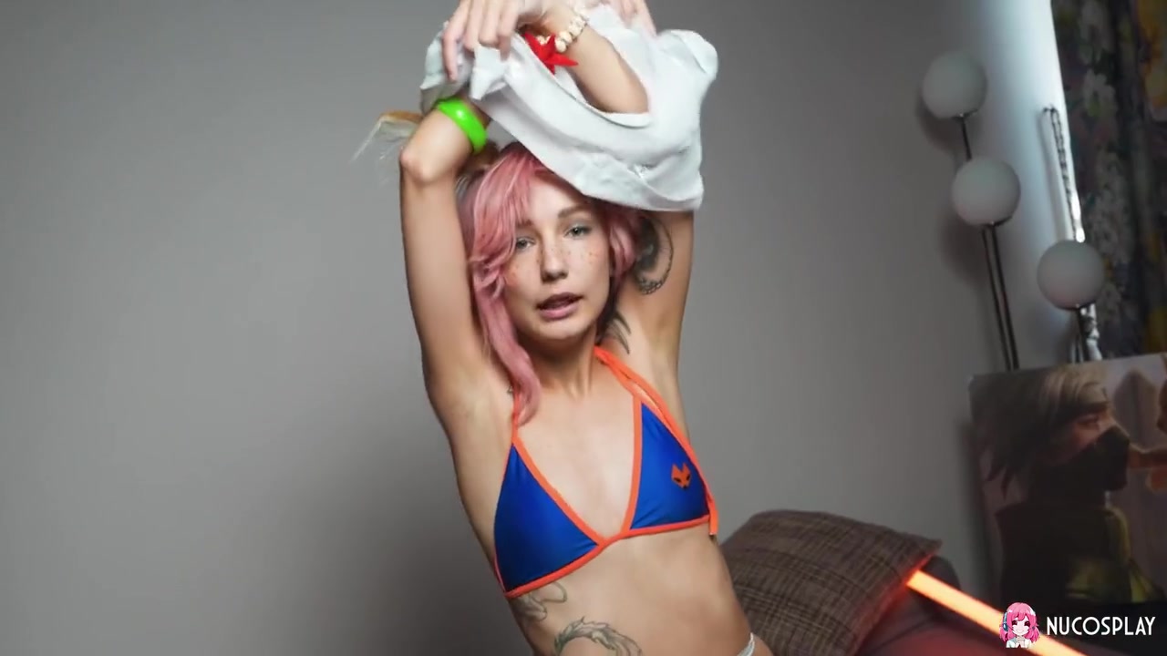 Tea Mint In Attractive Tattooed Body Brings Her Body To Orgasm