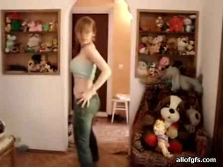 Sexy redhead teen 18+ dance