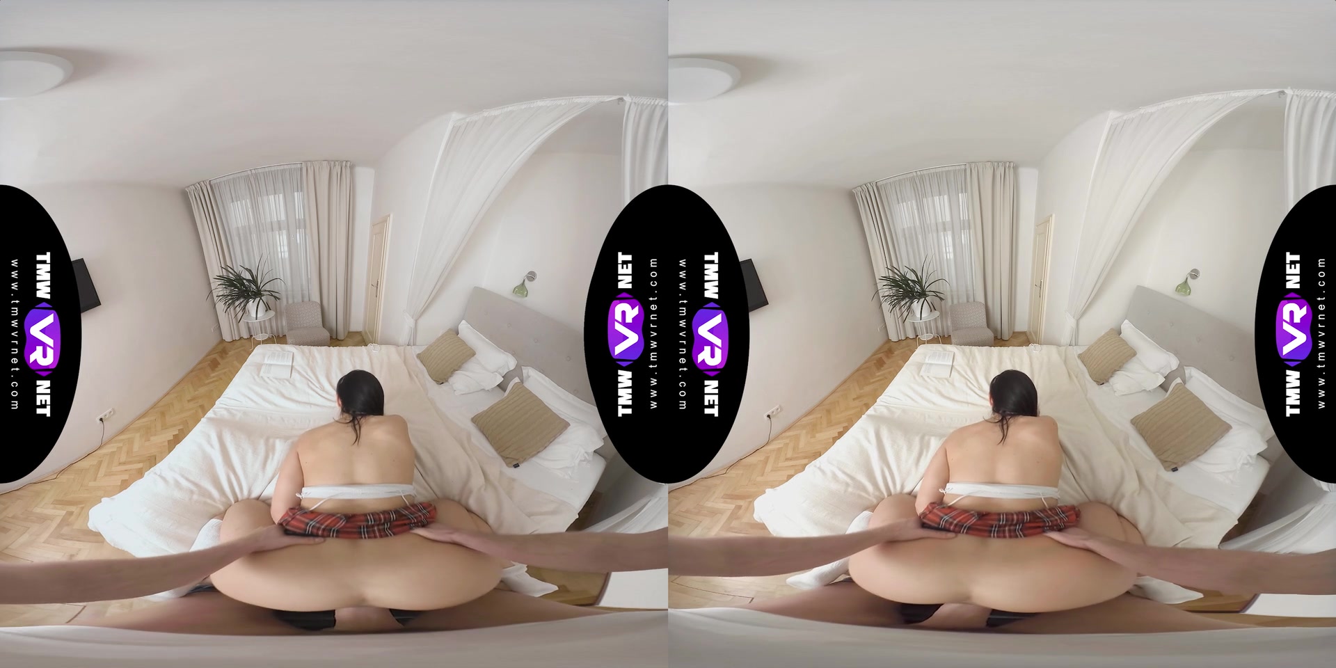 Cutie satisfies a jerking off lad - TmwVRnet
