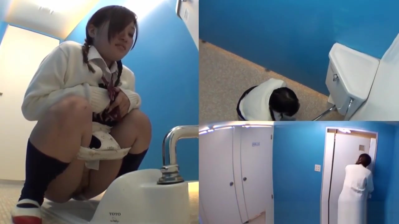 teen 18+ students 18+ Urinating