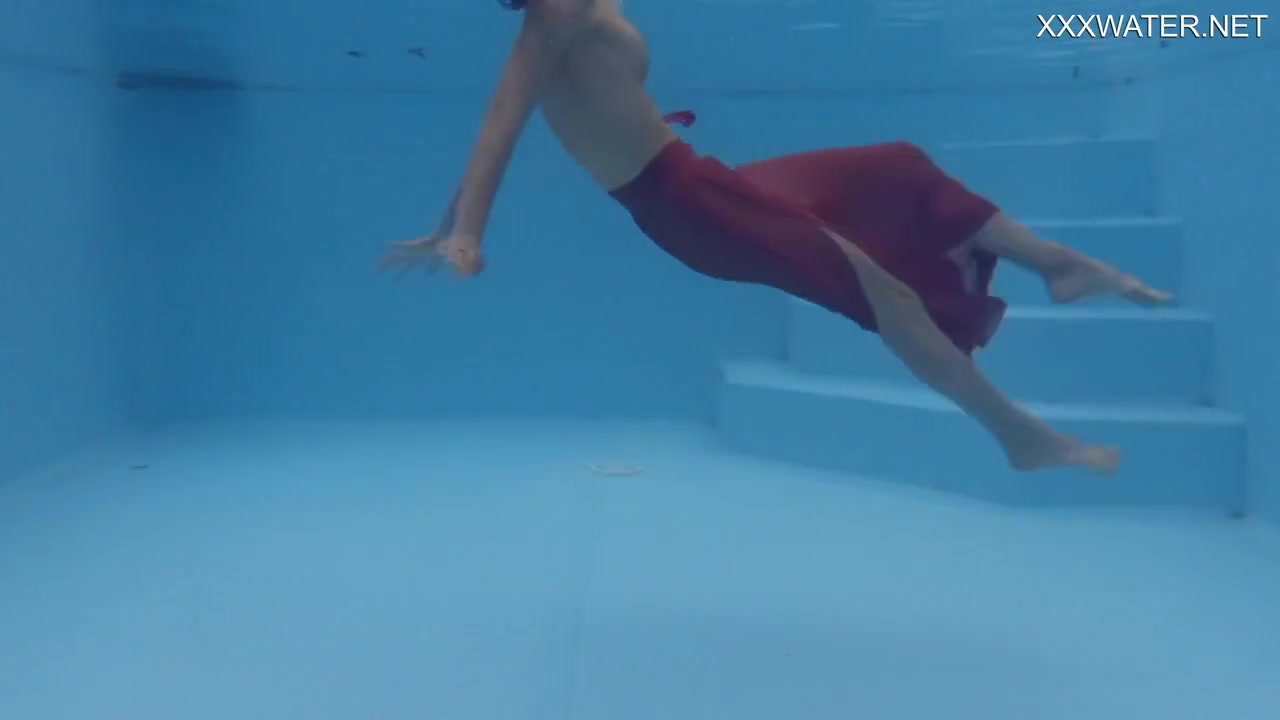 Petite Ultra In The Pool With Hermione Ganger And Hot Pornstar