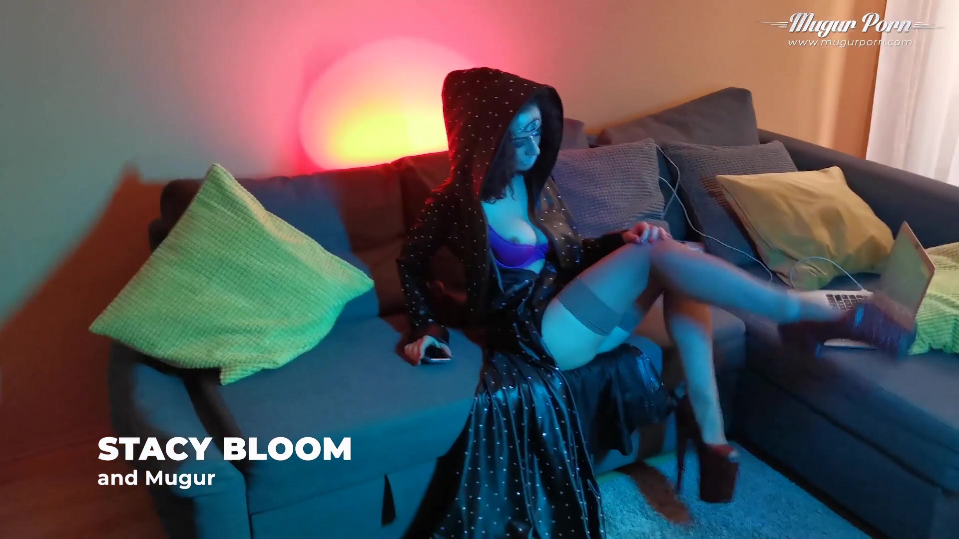 Stacy Bloom Gavros Ass Fucking Monster Dildo - Mugur Porn