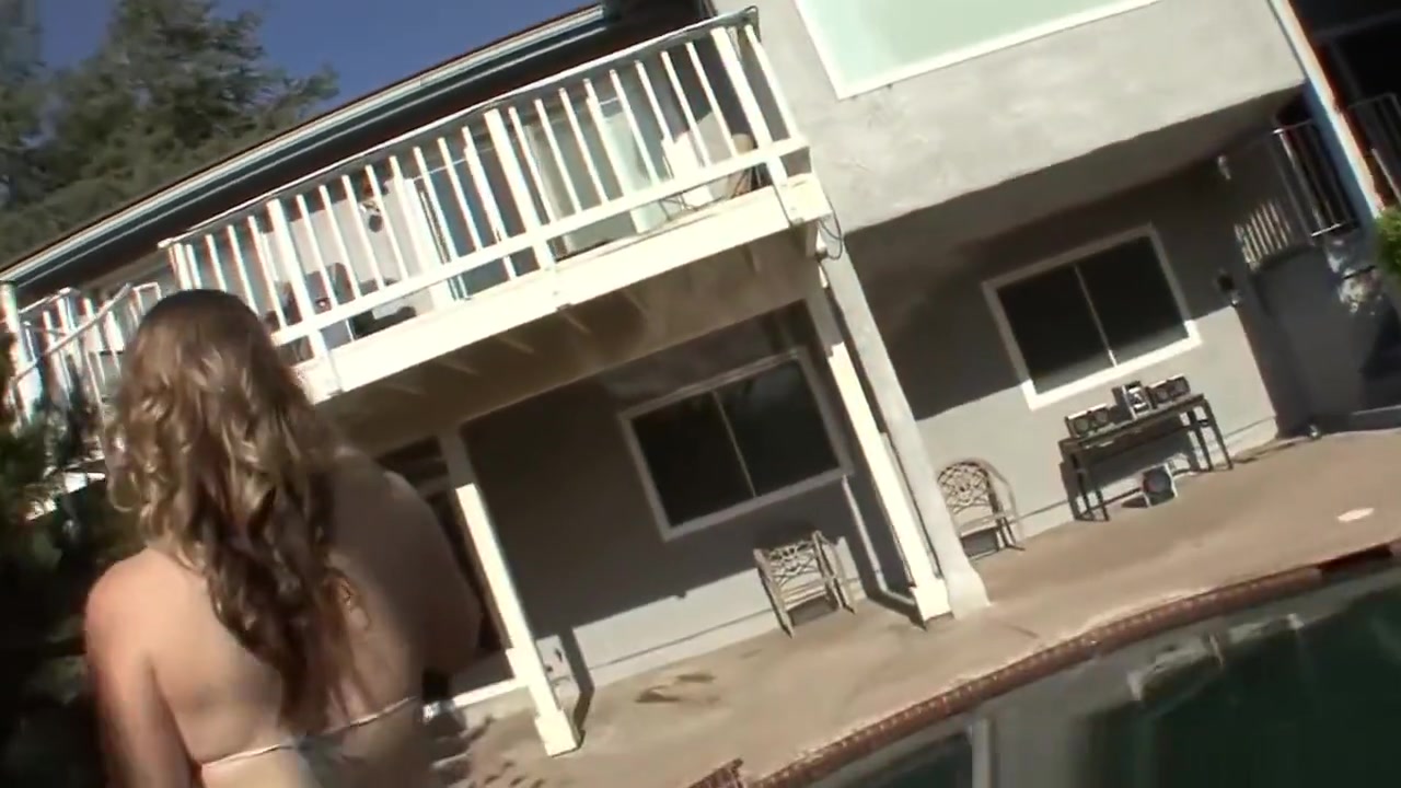 Redhead teen 18+ Melissa Vails swallows