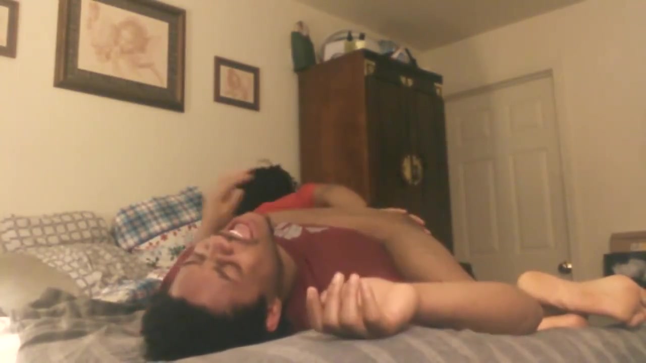 Kitty Vixen headscissors and ass worship