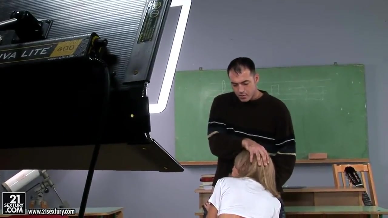 Handsome man is being pleased by Nataly Von nad her naughty mouth