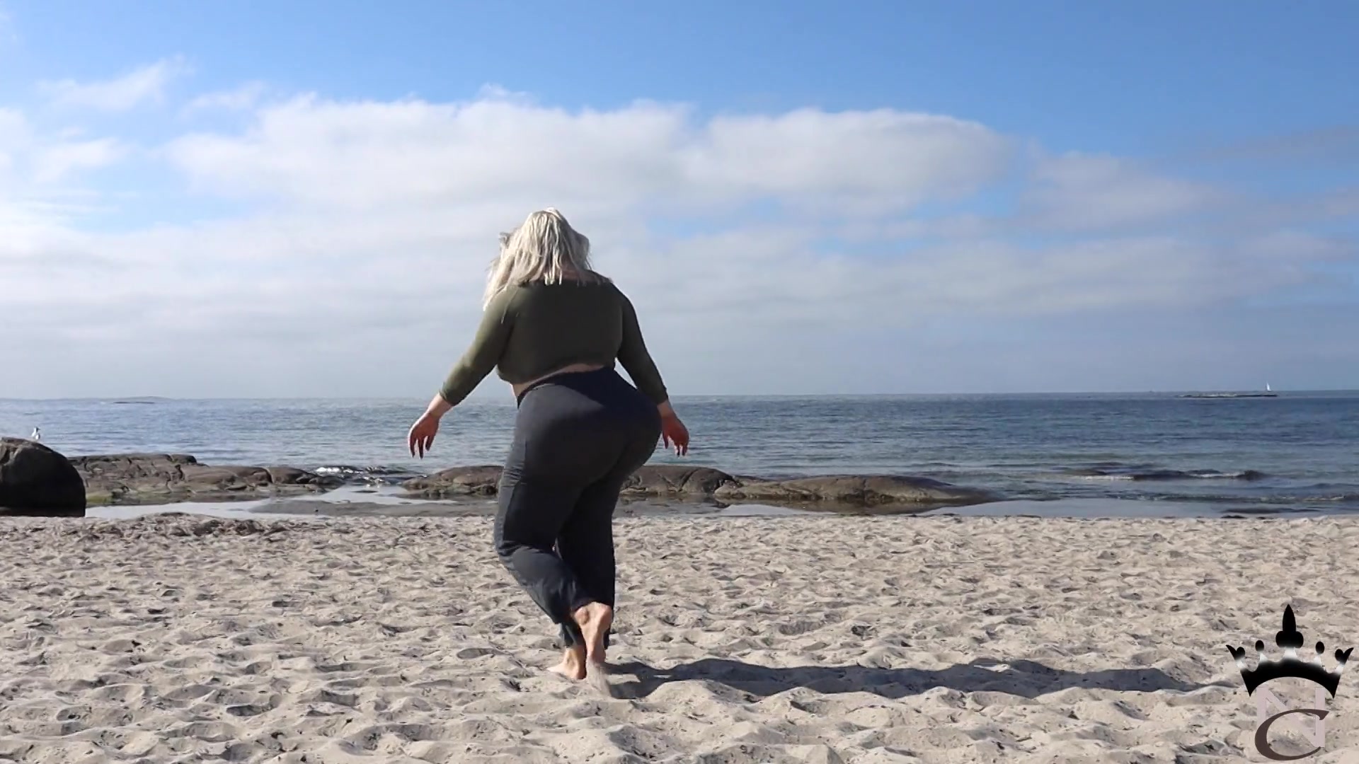 I Love The Ocean - Sex Movies Featuring Natasha Crown