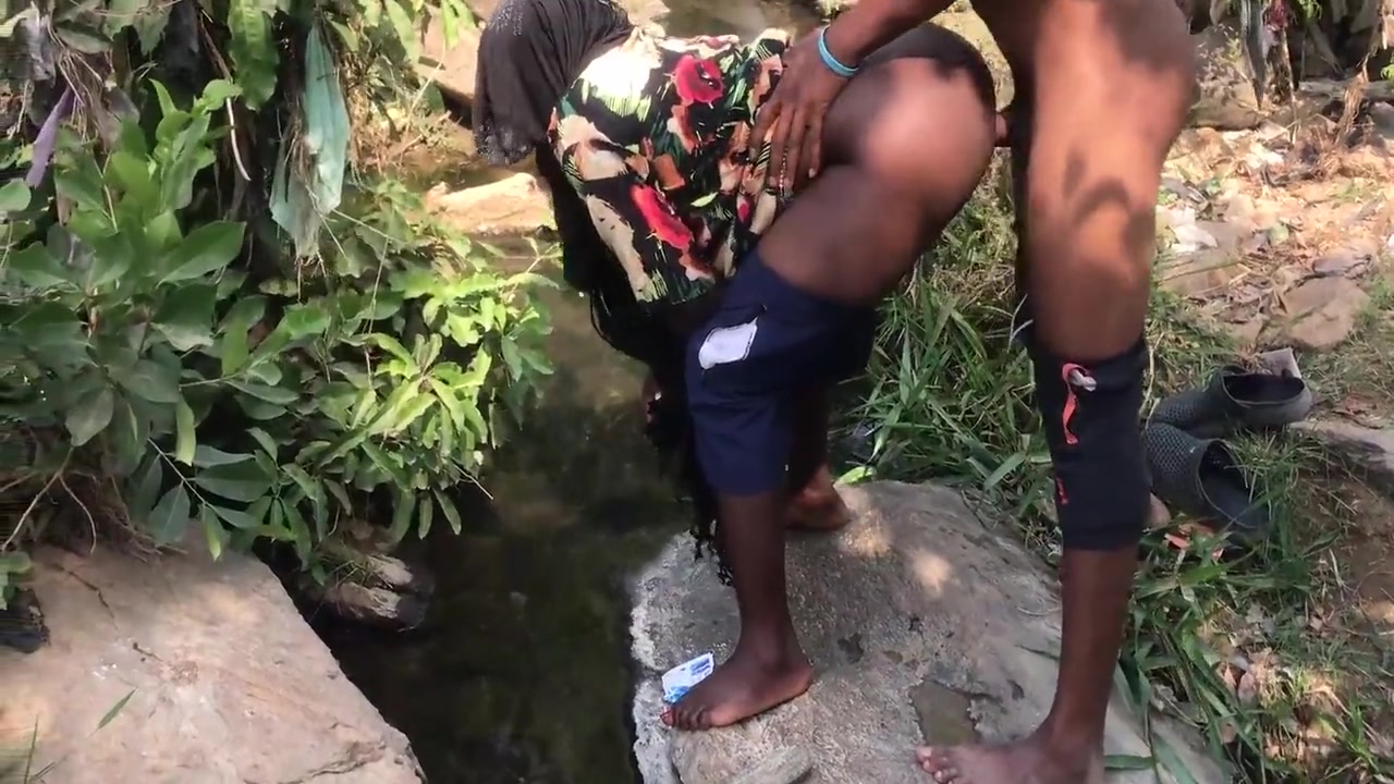 Big Pussy - Went To Fetch Water At The Riverside And Ended Up Having Sex With A River Goddess 10 Min