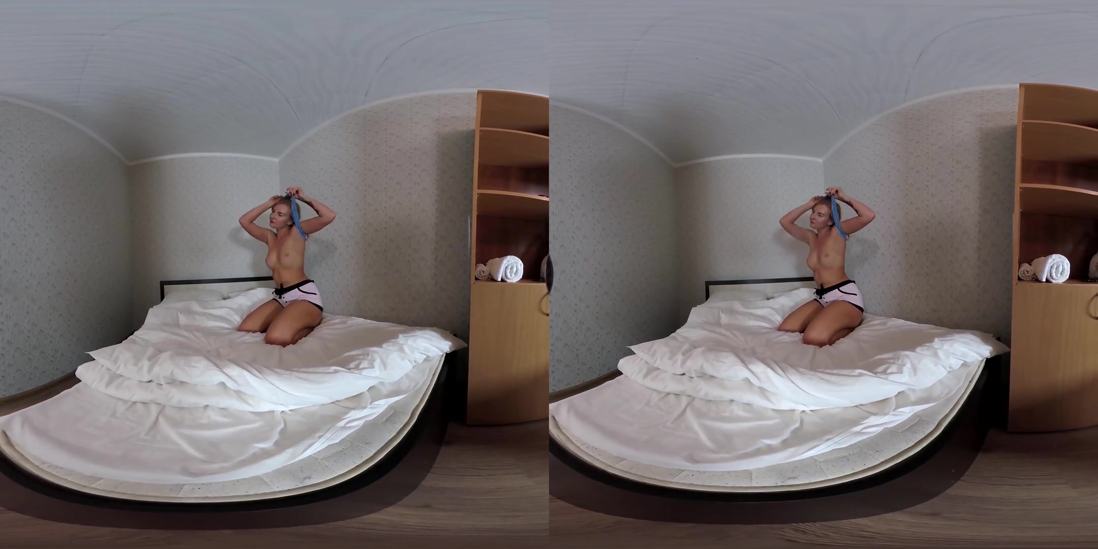 AgnetaAlis in AgnetaAlis in the Bedroom - VRmodels
