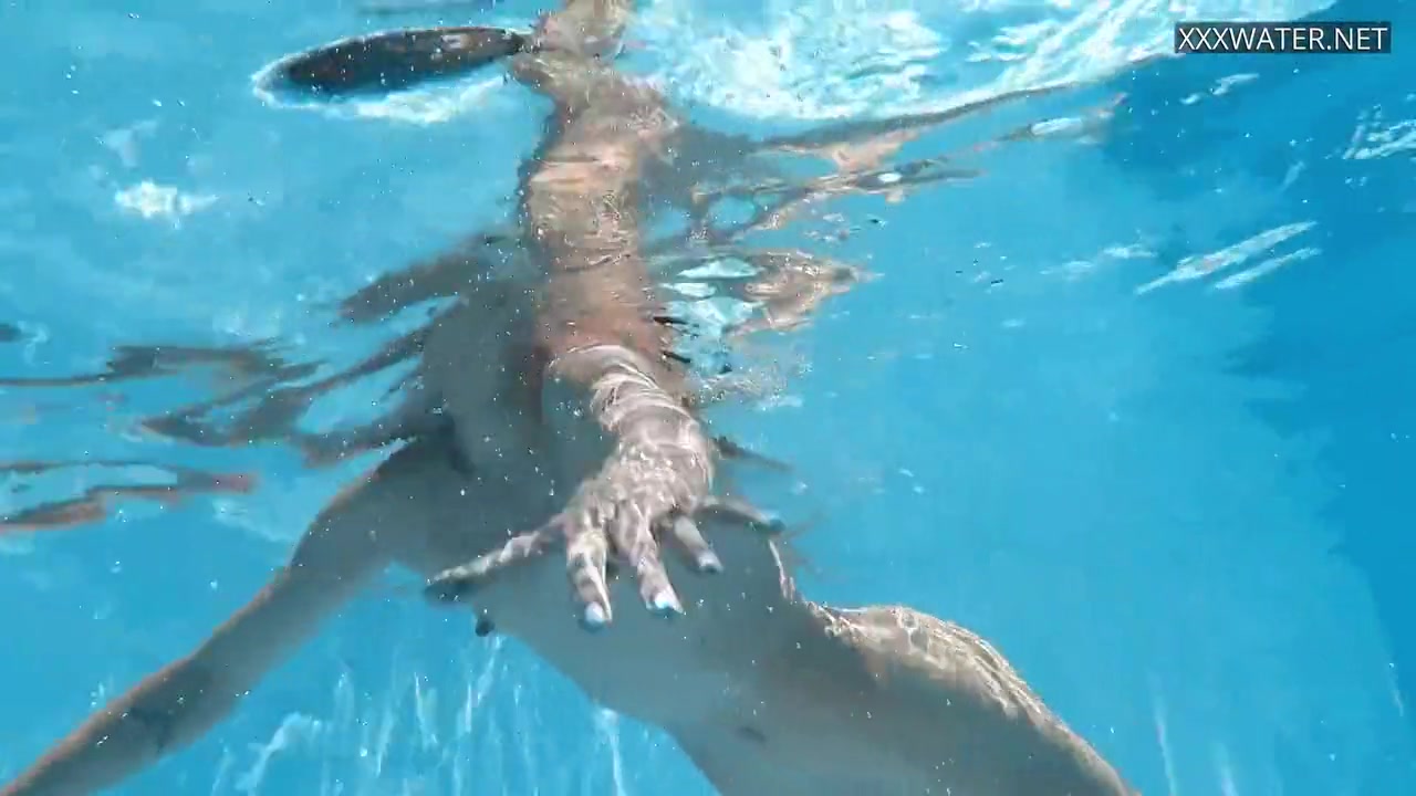 Hottest Petite Tightest Babe Underwater - Bonnie Dolce