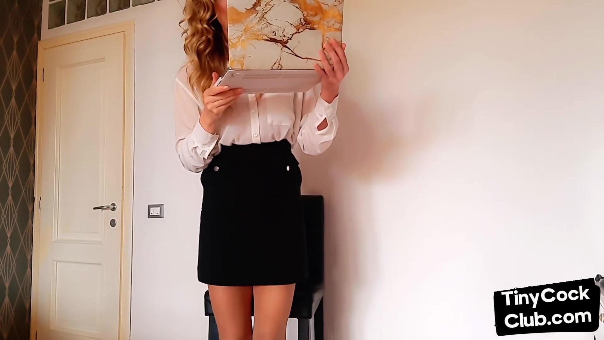 SPH solo babe in stockings talks dirty about small cocks