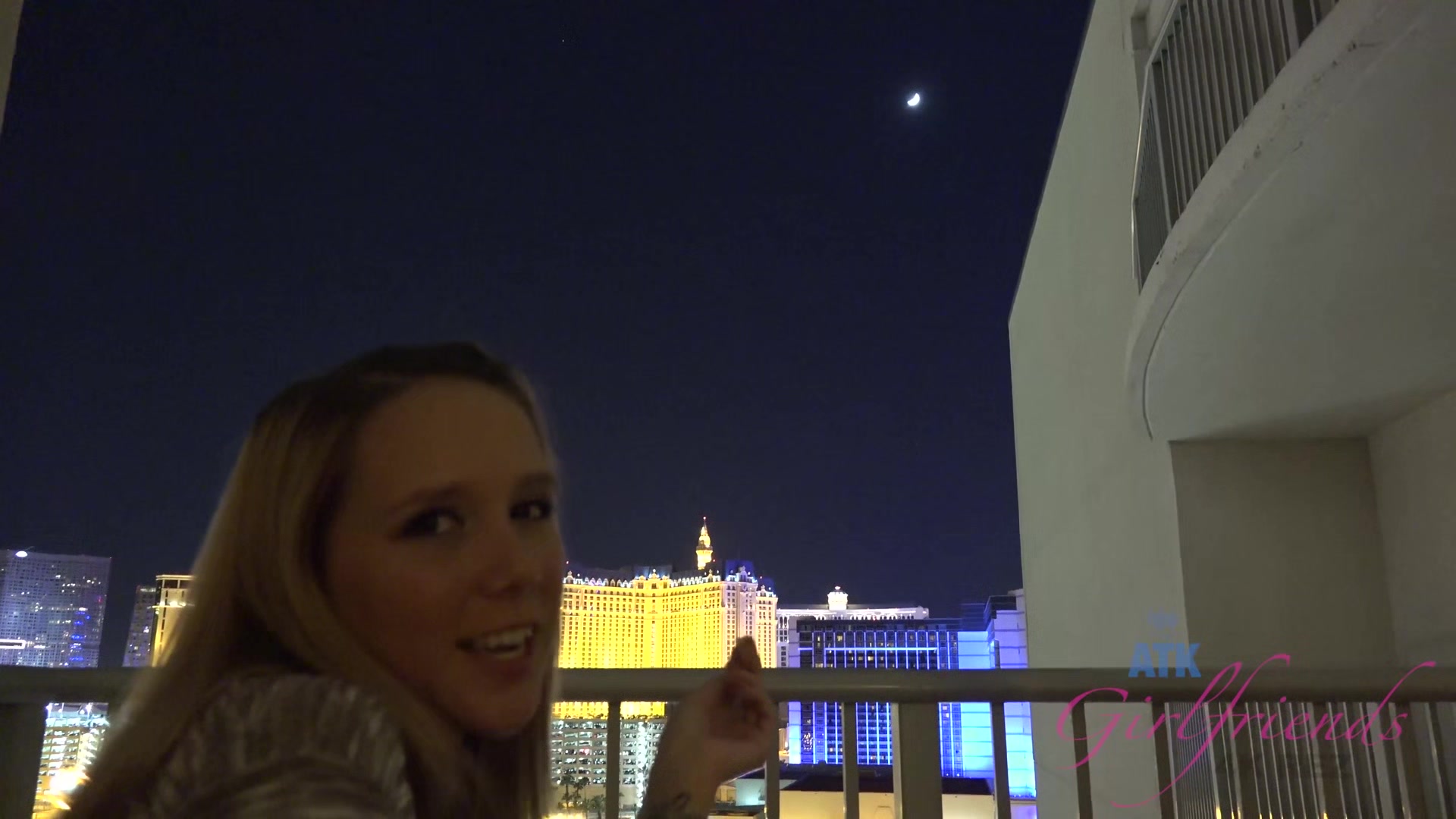 Virtual Vacation In Las Vegas With Hollie Mack Part 1