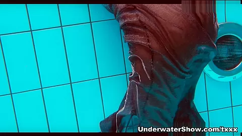 UnderwaterShow Video: Szilva