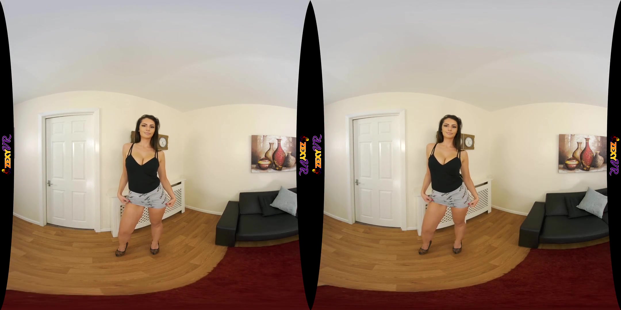 Holly in Look - Busty Curvy Babe Sexy Striptease - ZexyVR