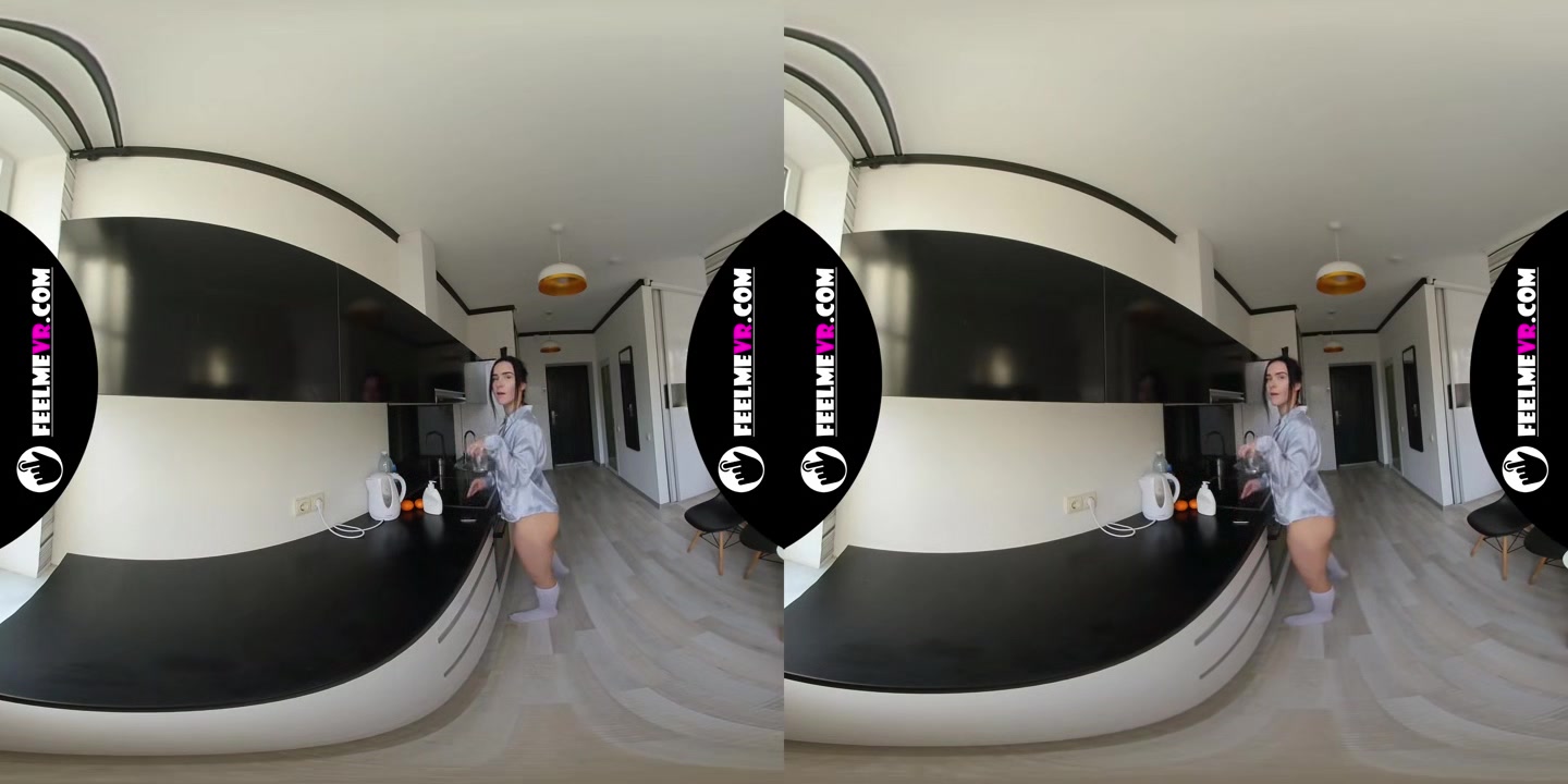 Natasha Says Good Morning Darling Plays With Her Naked Body - FeelMeVR