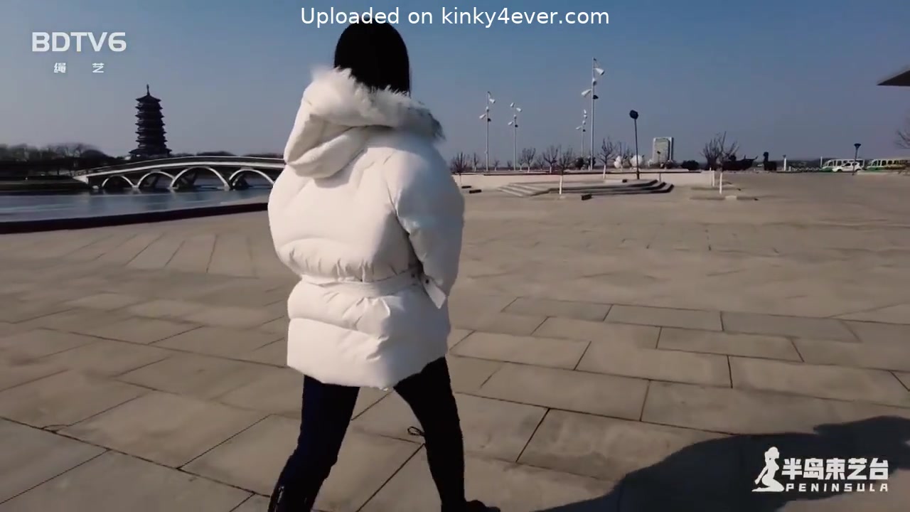 Chinese Bondage Outdoors
