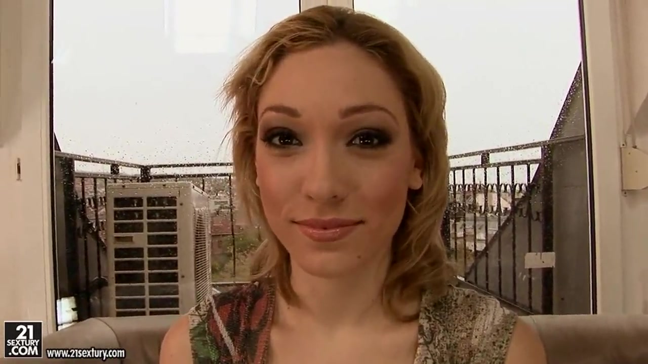 Blue Angel and Lily LaBeau in lesbo play