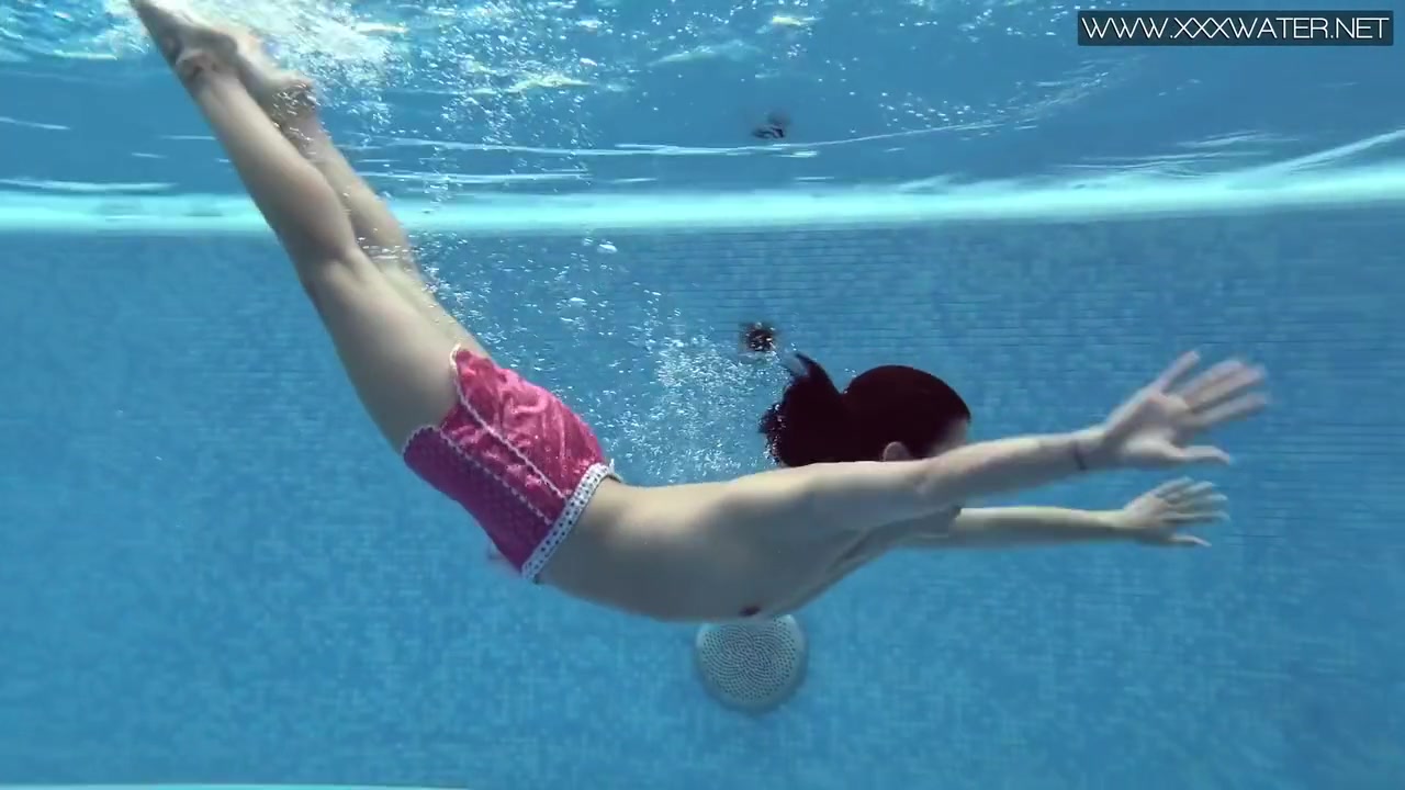 Lady Dee In Cute Shy Czech teen 18+ Swimming