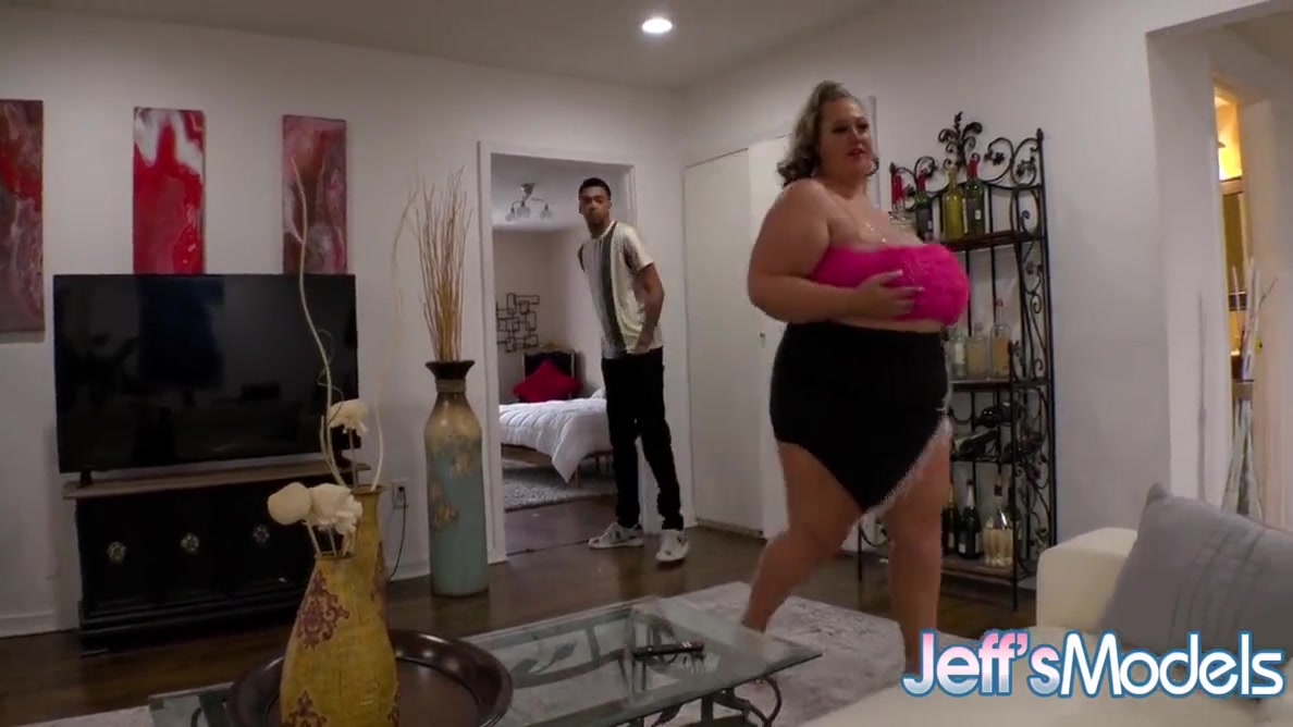 Gigantic Tits Bbw Veronica Jasmine Seduces A Black Guy Into Hot Sex
