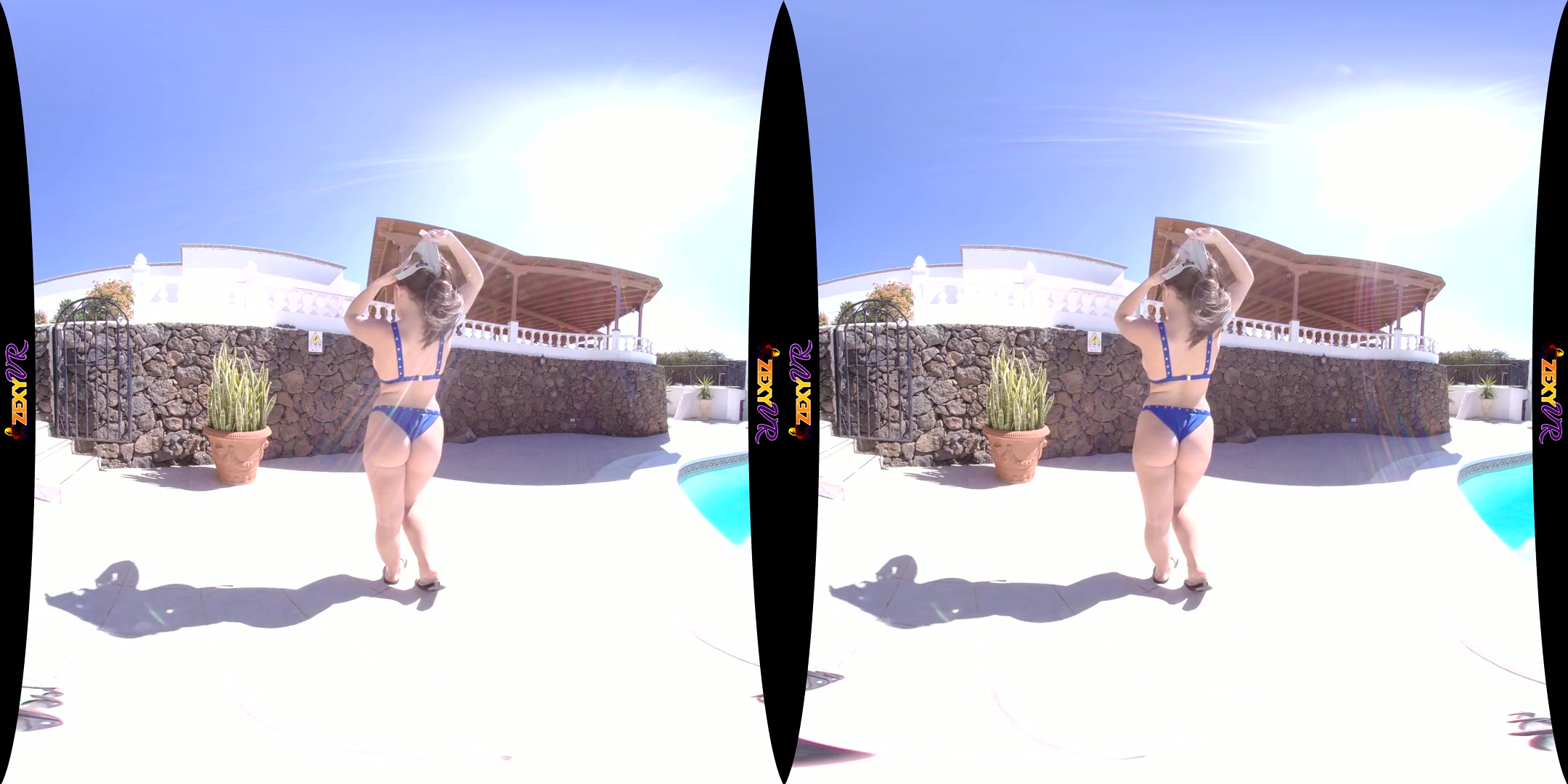 Blue Solo - Curvy Thick Big Tits Outdoor Striptease