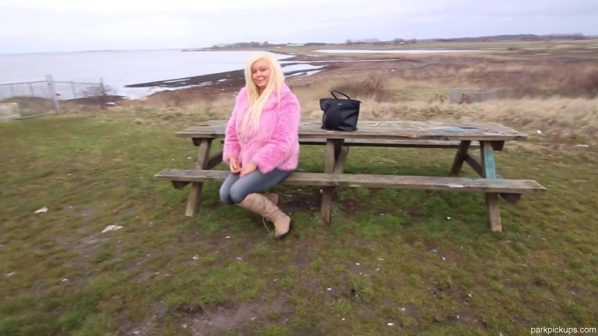 Barbie Swede Suck Cock In Public - Sex Movies Featuring Svenskporr